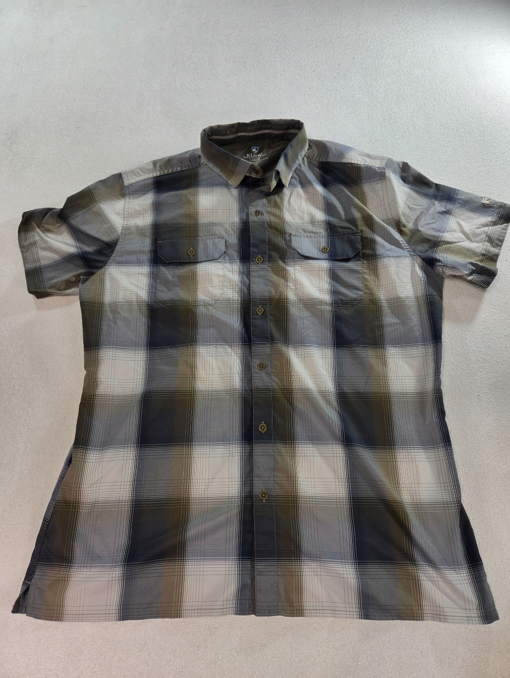 Kuhl Plaid Short Sleeve Button Up Shirt Large